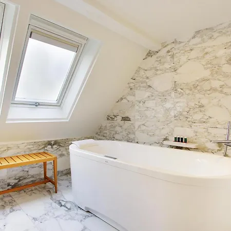 Artus 4* Париж
