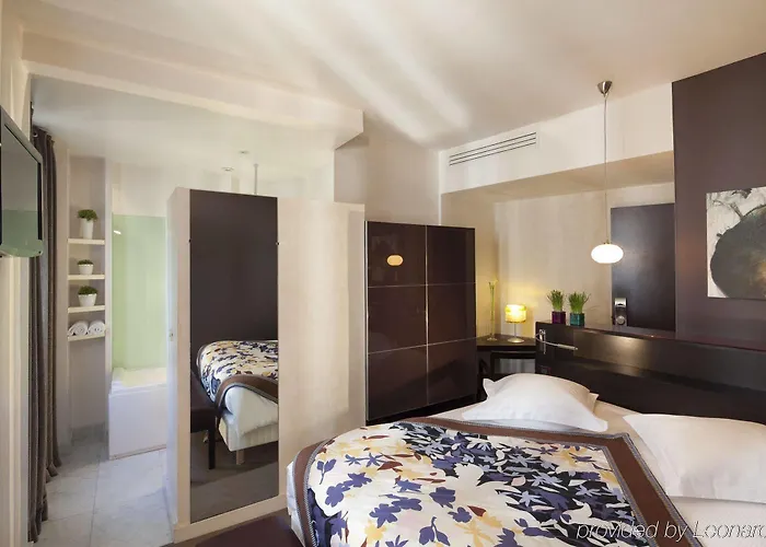 Hotel Artus 4*